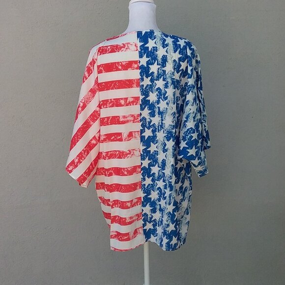 Undranded Women's Kimono Size Med Red White and Stars Nautical July Patriotic - Picture 5 of 6